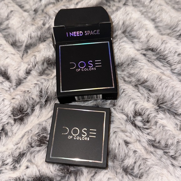 DOSE OF COLORS EYESHADOW - Picture 5 of 5